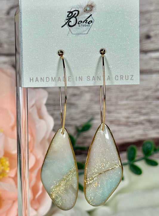 North Shore / Pebble / Gold Oblong Hoops